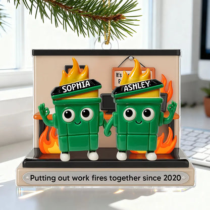 Personalisierte Weihnachtsdeko – Container-Feuer im Büro