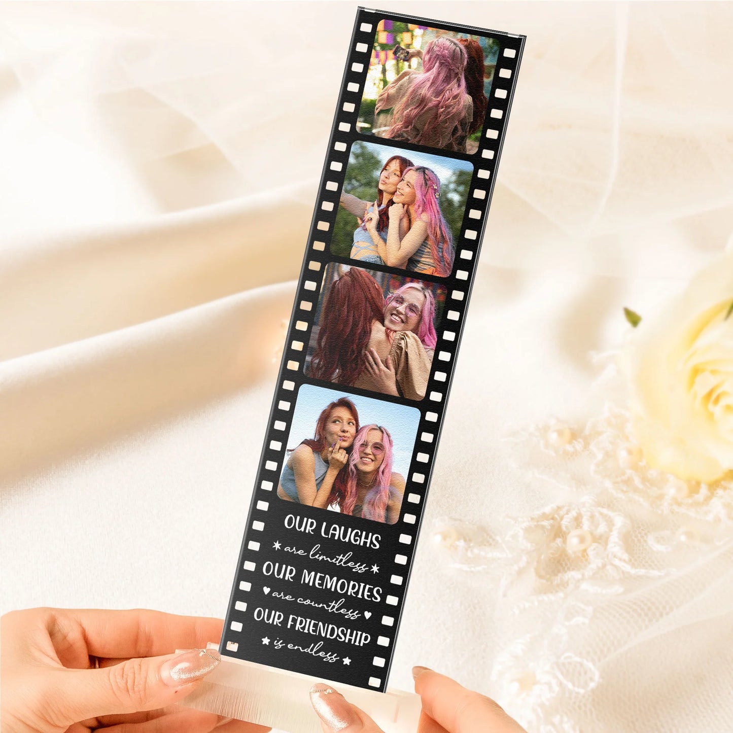 Personalisiertes Acrylschild – Fotofilmstreifen