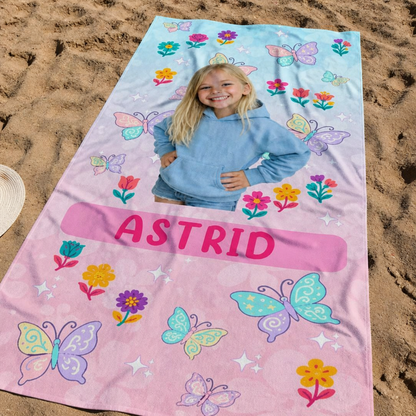 Personalisiertes Handtuch für Kinder – Foto, Name & Schmetterlinge