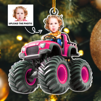 Personalisierte Weihnachtsdeko – Kind auf dem Monstertruck