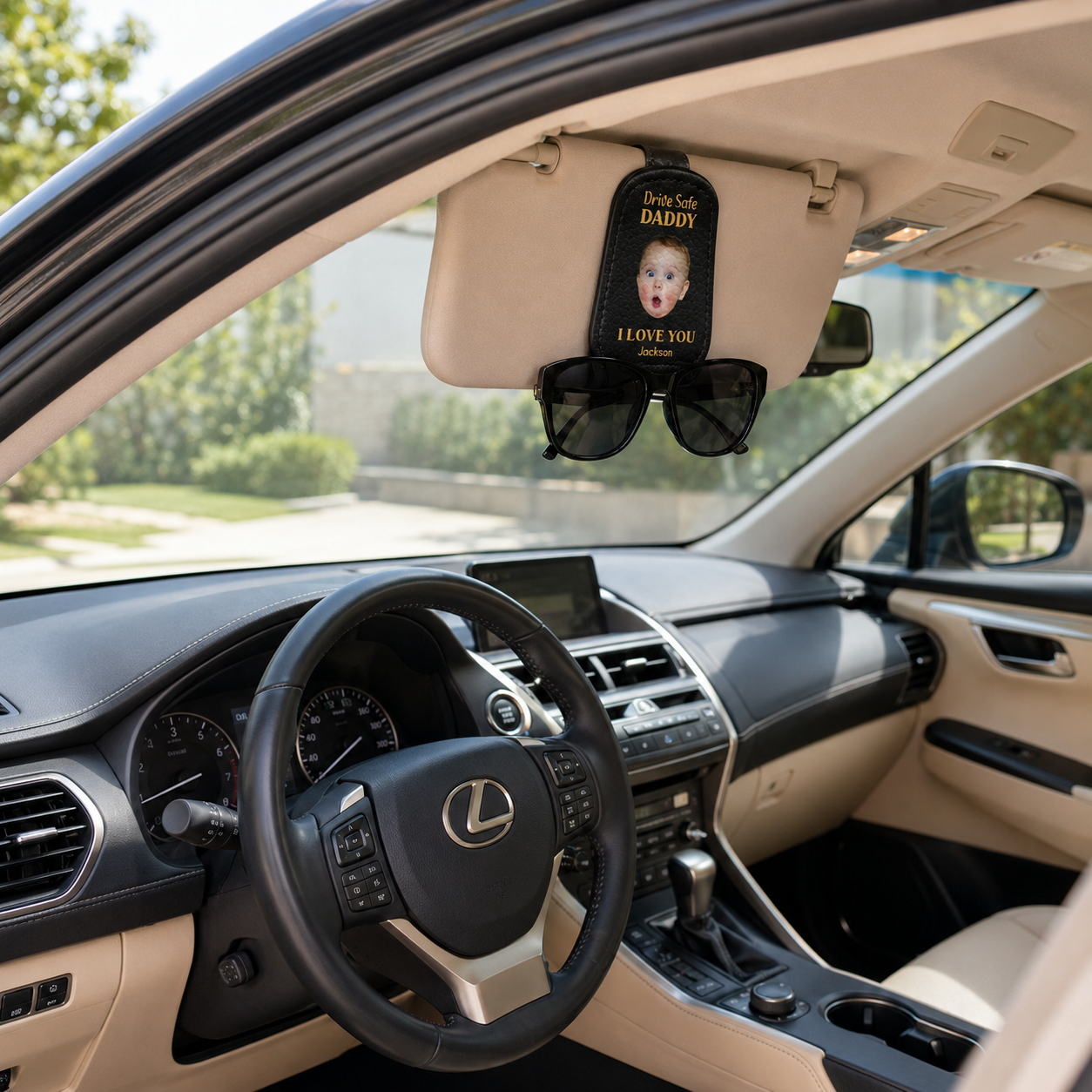 Personalisierter Brillenhalter fürs Auto – Foto & Liebesbotschaft für Papa